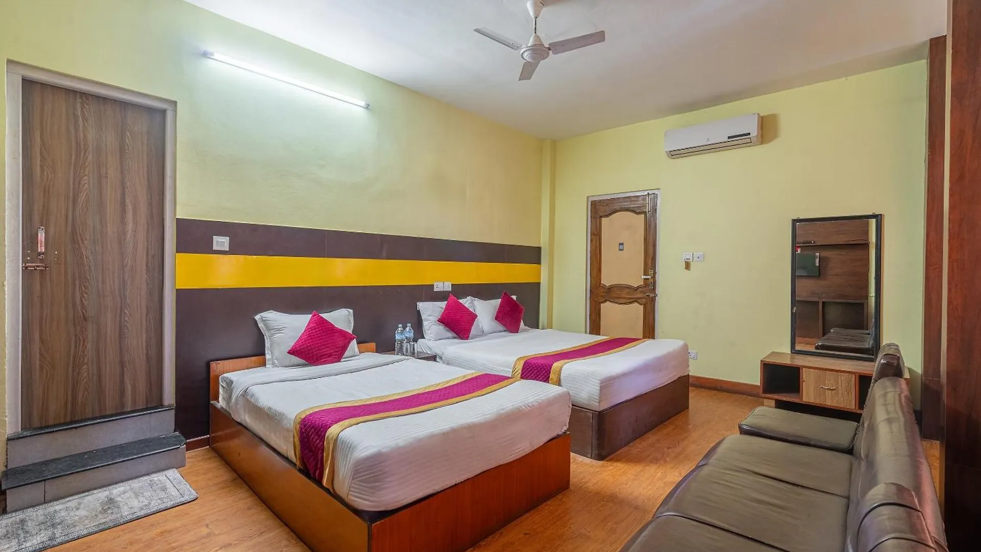 Oyo 825 Hotel Baikuntha Κατμαντού