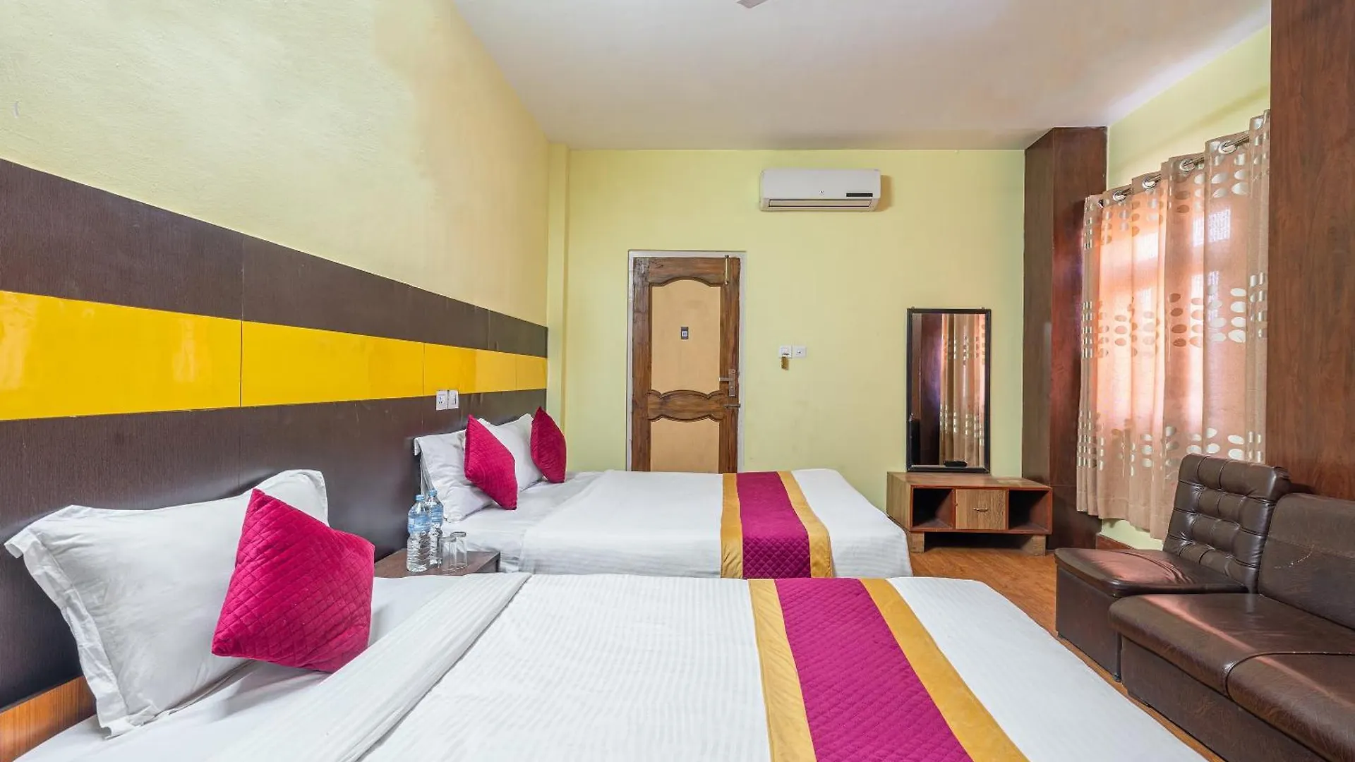 Oyo 825 Hotel Baikuntha Κατμαντού